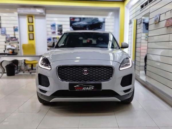 Jaguar E-Pace R-DYNAMIC