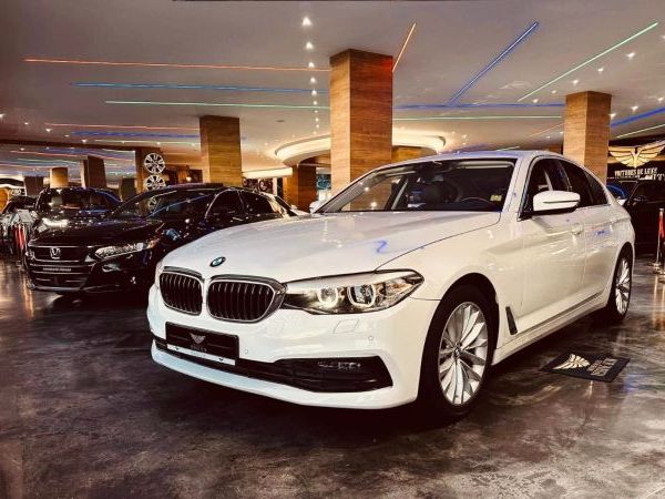 BMW Série 5 Luxury Line
