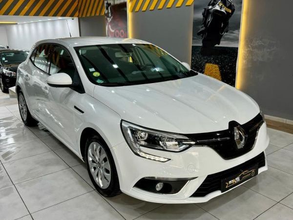 Renault Megane Importée Tn244