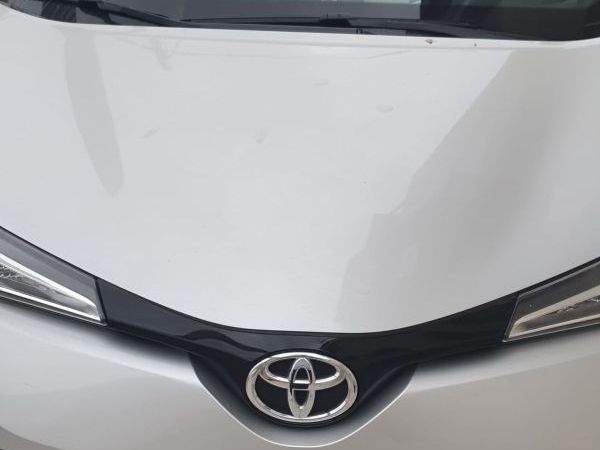 Toyota C-HR gris