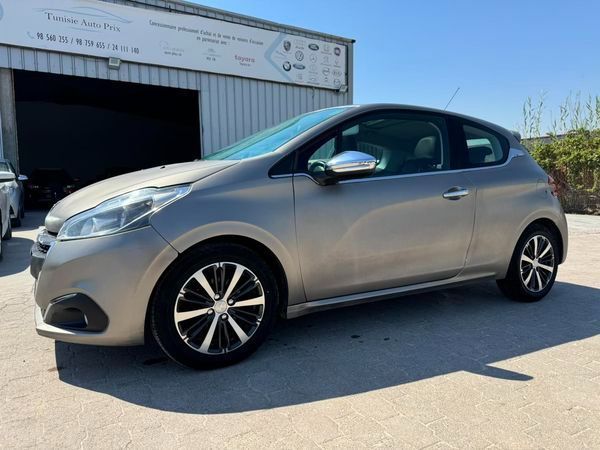 Peugeot 208 3P 