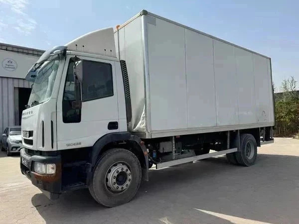 IVECO DAILY FOURGON