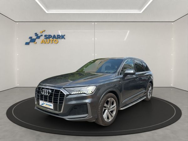 Audi Q7 S Line