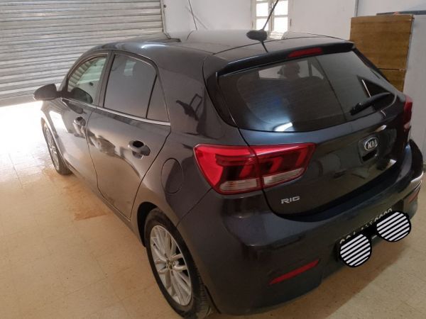 KIA Rio 5p 