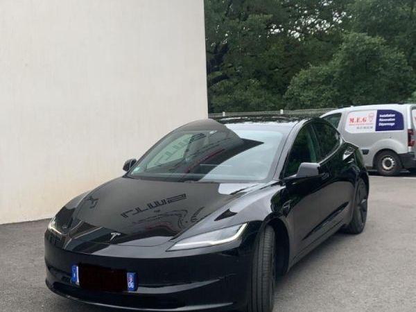 Tesla Model 3 Modèle 3 Highland 2024