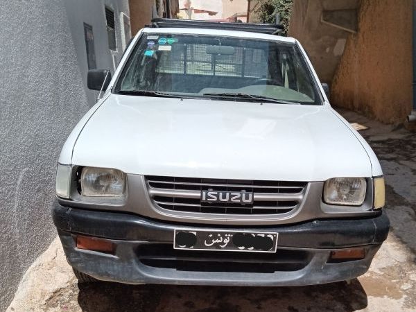 Isuzu PICK UP 