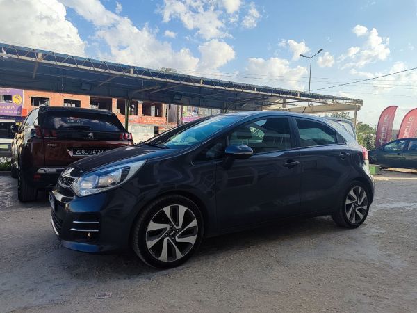 KIA Rio 5p 