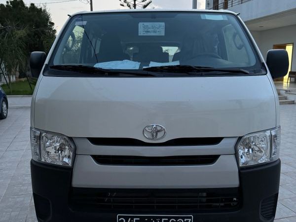 Toyota Hiace Van 