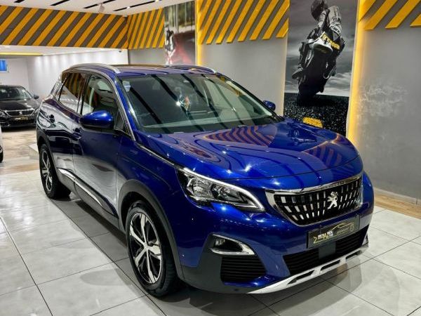 Peugeot 3008 Gtline Essence Premiere main BVA