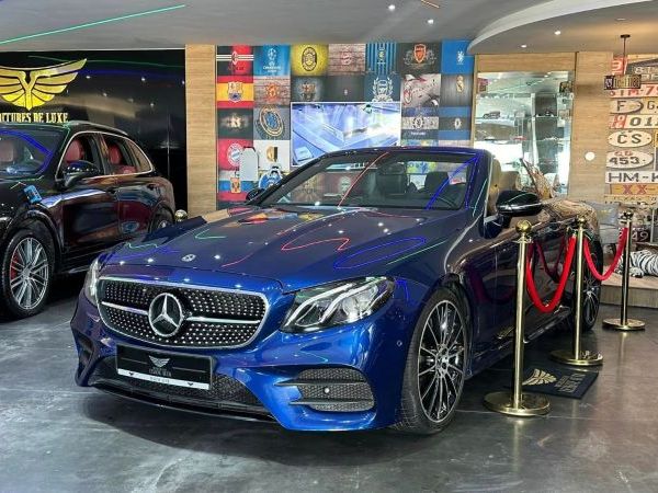 Mercedes-Benz Classe E coupé E 200 cabriolet pack AMG