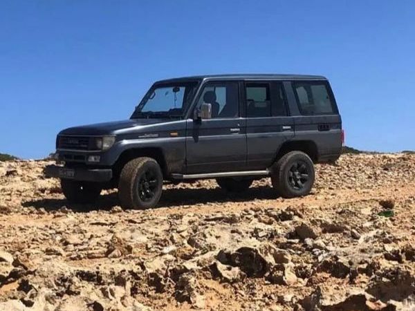 Toyota Land Cruiser Lj77 LX