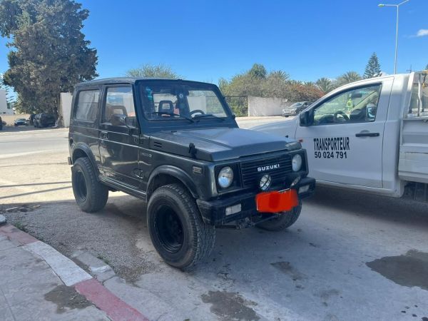 Suzuki SJ Samurai 