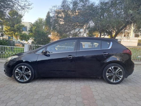 KIA Cerato 5p 