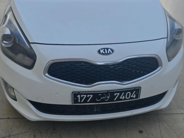 KIA Carens 