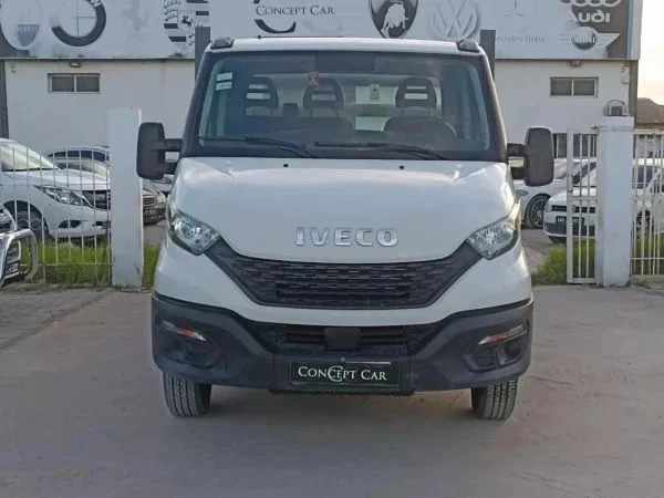 IVECO DAILY SIMPLE CABINE 1ER MAIN