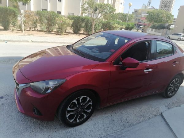 Mazda 2 Sedan 