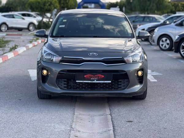 KIA Rio 5p 