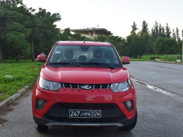 Mahindra KUV 100 