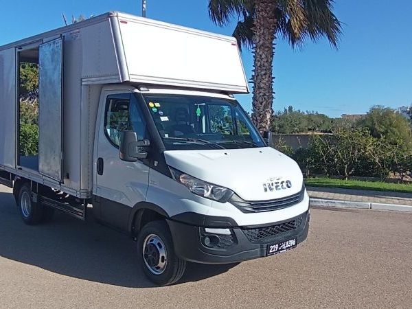 Iveco Daily Simple Cabine 35c15 premier main