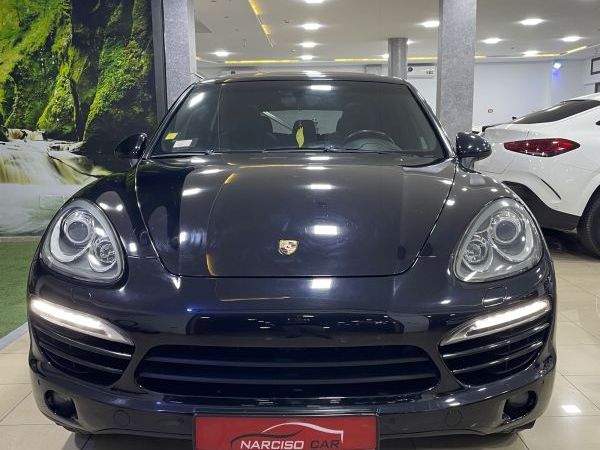 Porsche Cayenne D