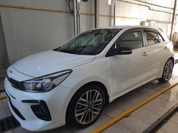 KIA Rio 5p 