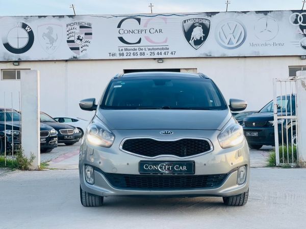 KIA Carens 