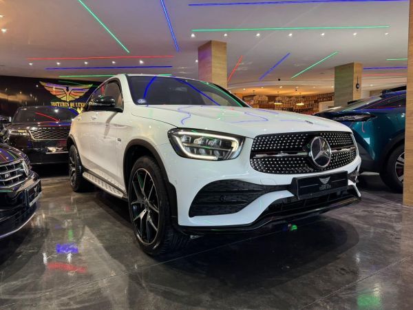 Mercedes-Benz GLC Coupé Plug-in Hybride GLC 300 e kit AMG