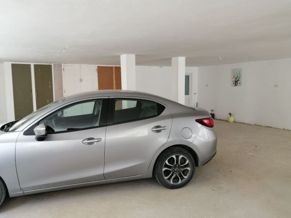 Mazda 2 Sedan 