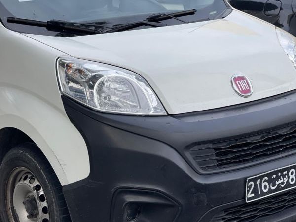 Fiat Fiorino Blanche premiere main annee 2021