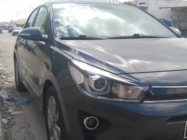 KIA Rio 5p 