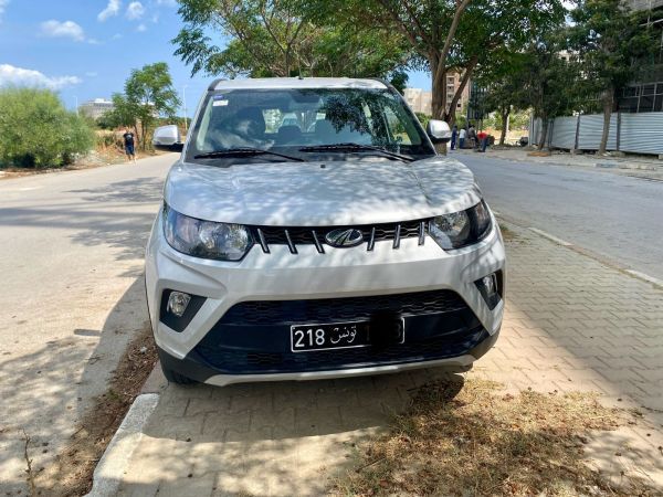 Mahindra KUV 100 