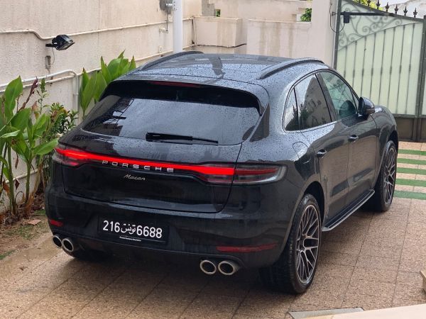 Porsche Macan 