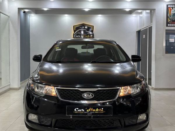 KIA Cerato 5p 