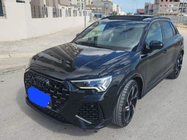 Audi RS Q3 FULL BLACK