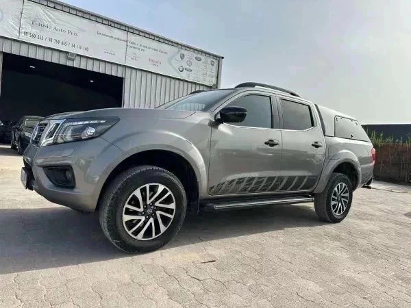 NISSAN NAVARA DOUBLE CABINE