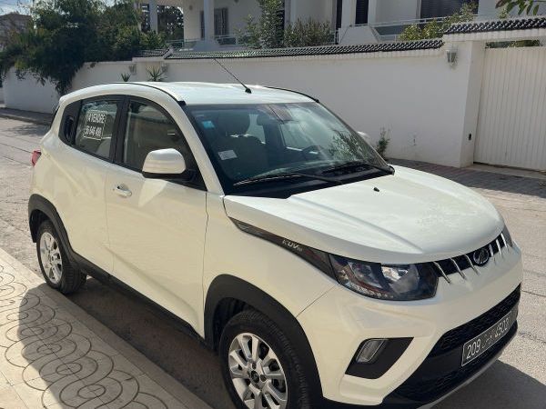 Mahindra KUV 100 