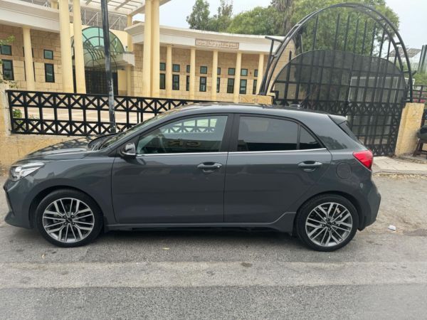 KIA Rio 5p 