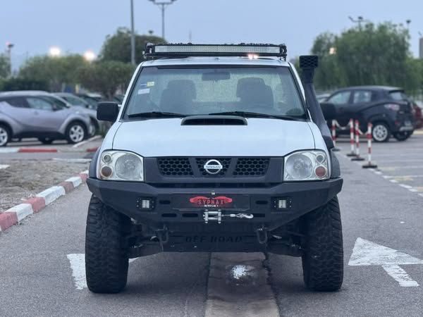 Nissan Navara 