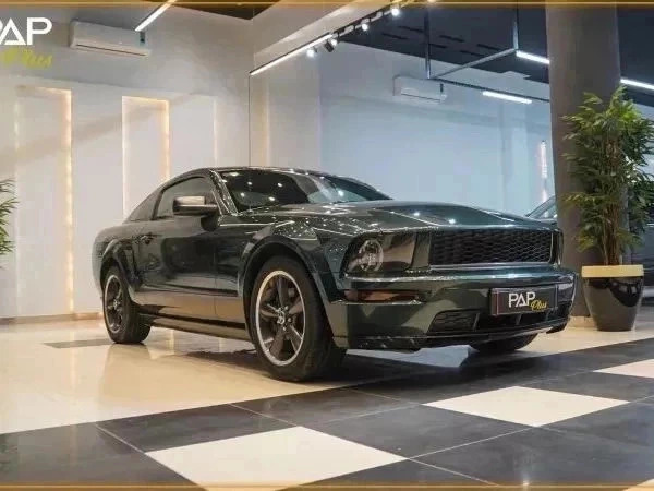 FORD MUSTANG