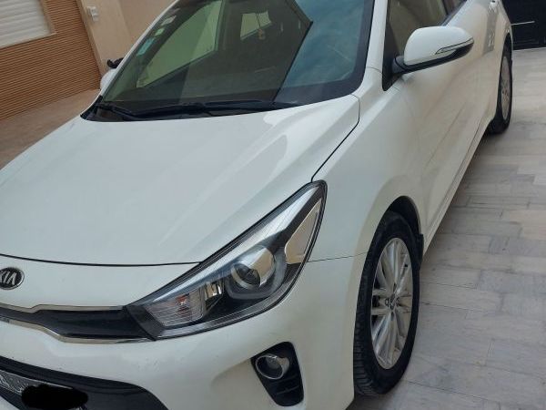 KIA Rio 5p 