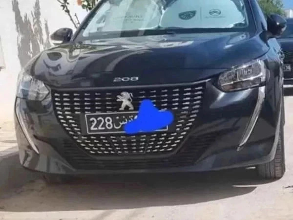 Peugeot 208 