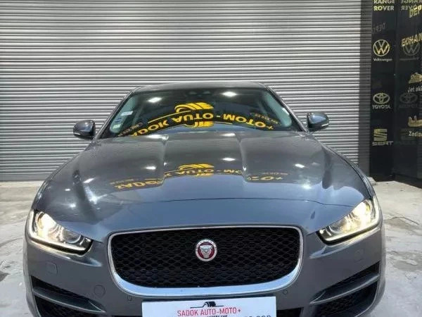 Jaguar XE 