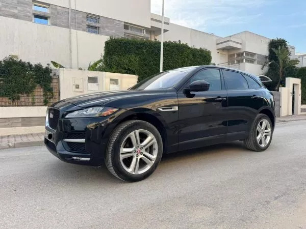 Jaguar F-Pace 