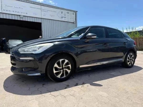 CITROËN DS5