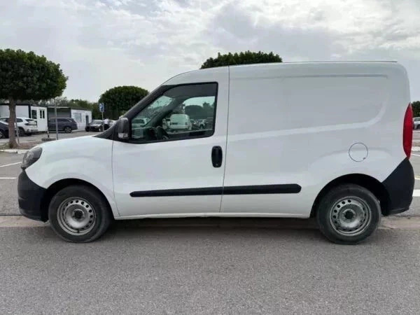 FIAT DOBLO 3 PLACES