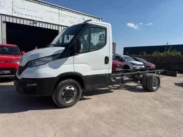 IVECO DAILY SIMPLE CABINE 35C15