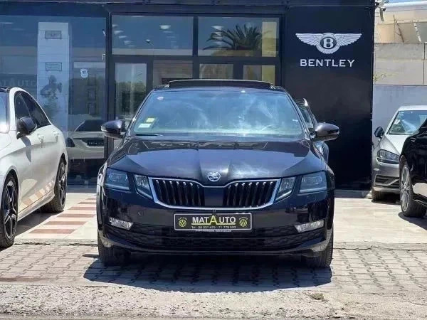 SKODA OCTAVIA BUSINESS TOIT OUVRANT