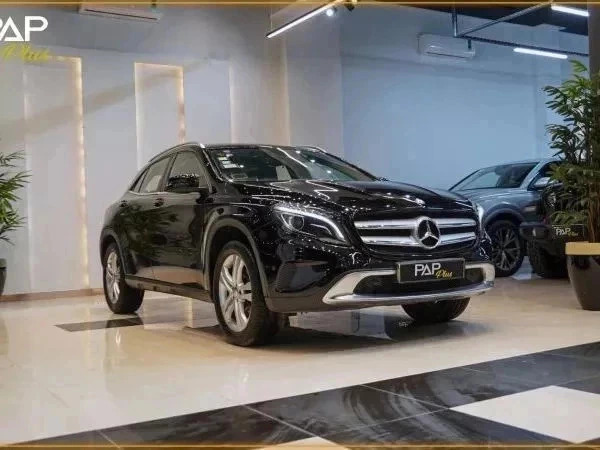MERCEDES GLA