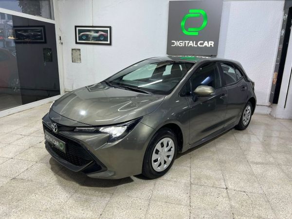 TOYOTA COROLLA BUSINESS