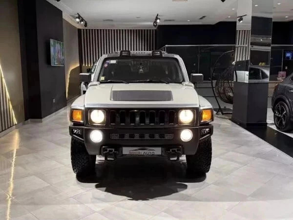 Hummer H3 